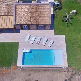 3 bedroom villa with infinity pool and jacuzzi, Scopello, sleeps 5-6